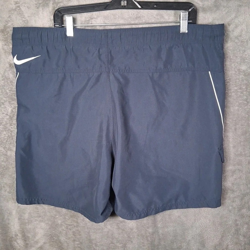 Mens Nike Swim Shorts Size Large‎ Navy Blue 3 Pocket Style Inseam 6